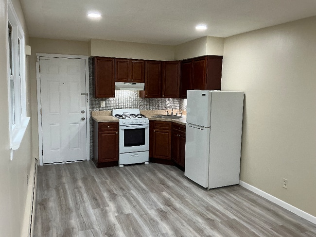 Photo - 22 Rutgers St Unidad 2R