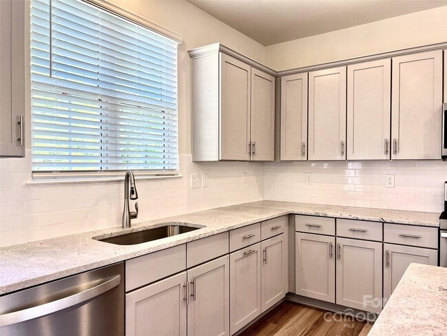 Photo - 15022 Camus Ct