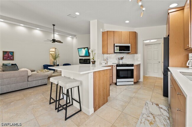 28272 Islet Trail