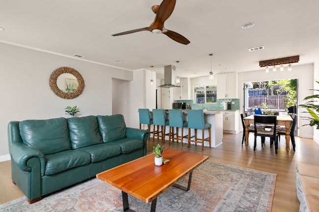 Photo - 1123 Balour Dr