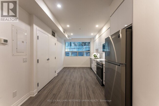 Photo - 475 Queen St W Unit 201