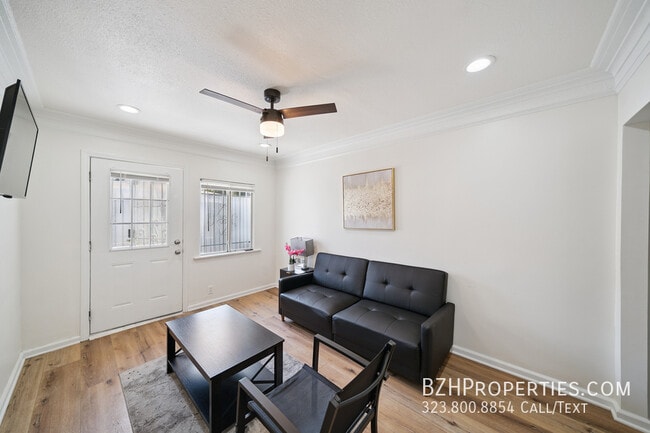 Building Photo - 1165 W 38th St Unit 2A Rental
