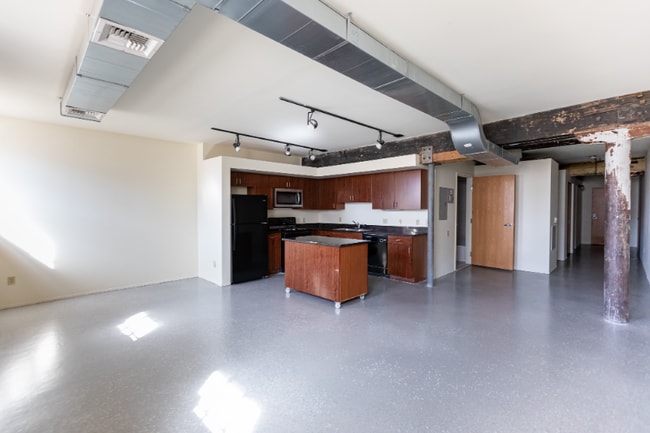 6200 2nd Ave Unit 008
