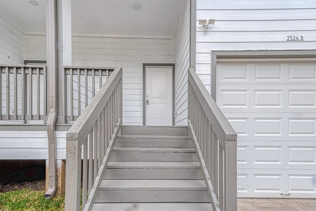 Photo - 2528 S Texas Ave Unidad A