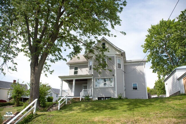 Photo - 4 Bed 1.5 Bath Single Family Home for Rent