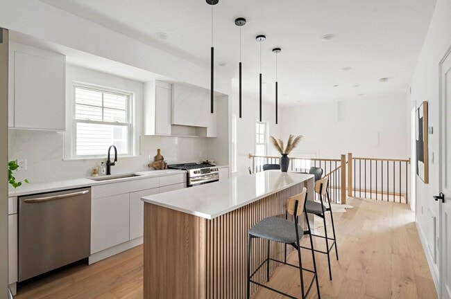 Photo - 65 Merriam St Unit 2