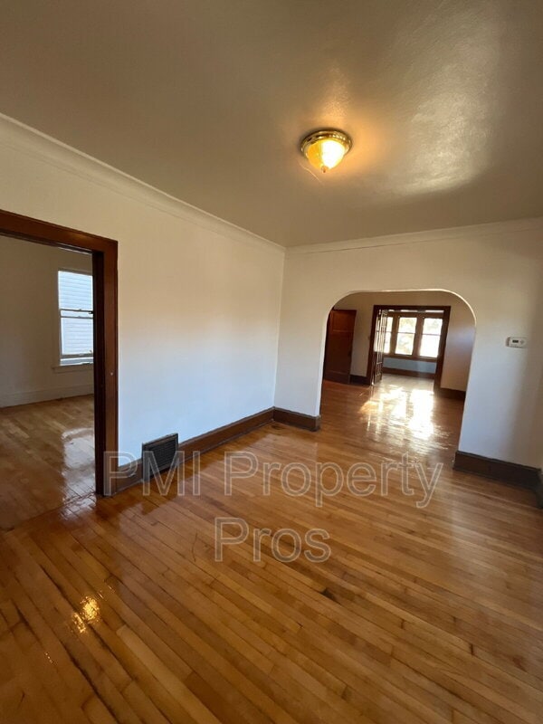 Photo - 4572 W Fond du Lac Ave