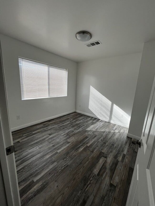 Photo - Monterey St (93305) Unit D