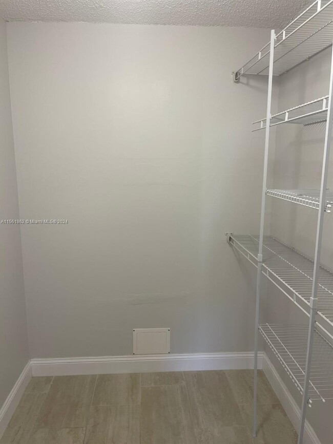 Building Photo - 3001 NW 48th Ave Unit 432 Rental