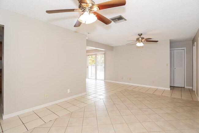 Photo - 11799 NW 26th St