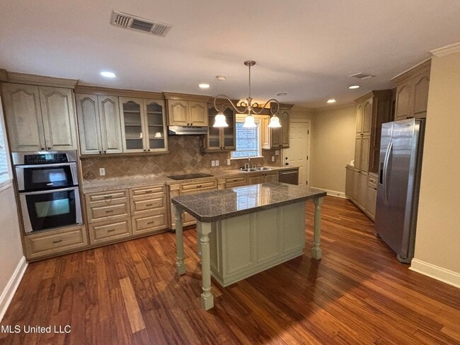 Photo - 132 Hillcrest Way