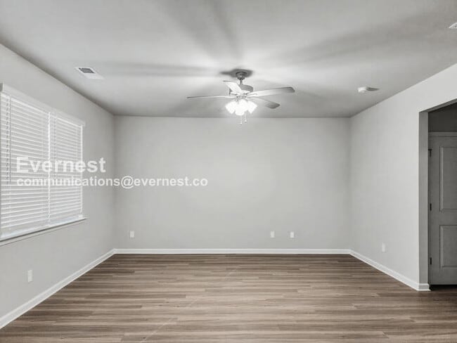 Photo - 1519 Persimmon Trce