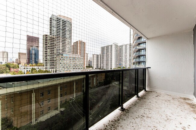 Photo - Wellesley Square