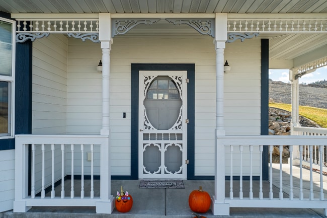 Photo - 2843 Knight St