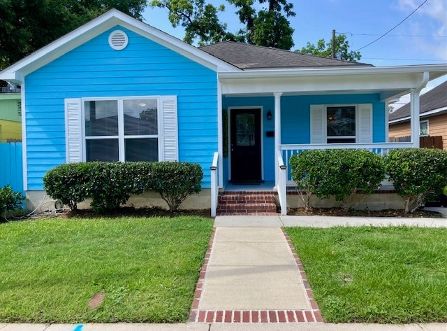 A downtown oasis close to the Savannah River's Eastern Wharf - 1223 E Waldburg St House