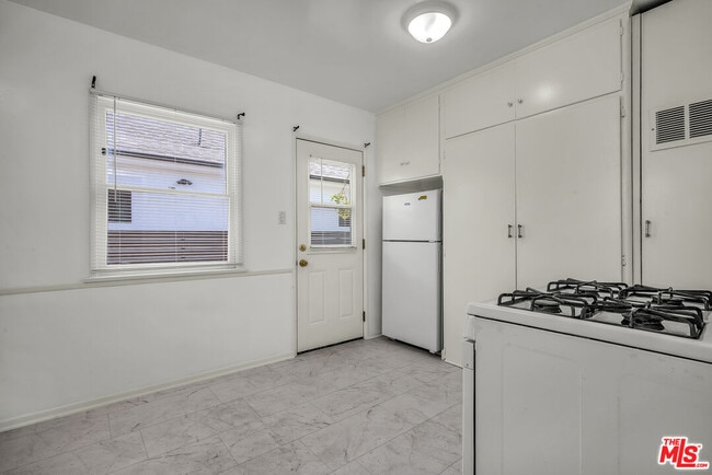 Photo - 4225 Campbell Dr