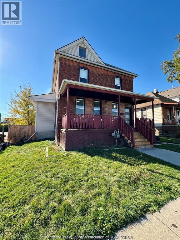 Photo - 531 Langlois Ave