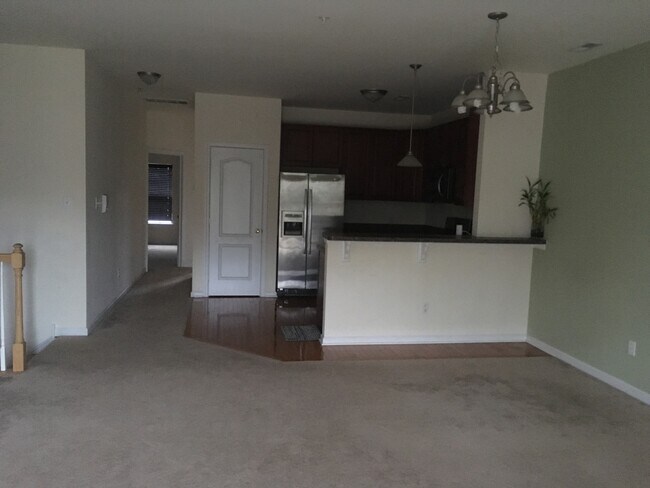 Photo - Beautiful 2 Bedroom 2 bathroom  Apartment