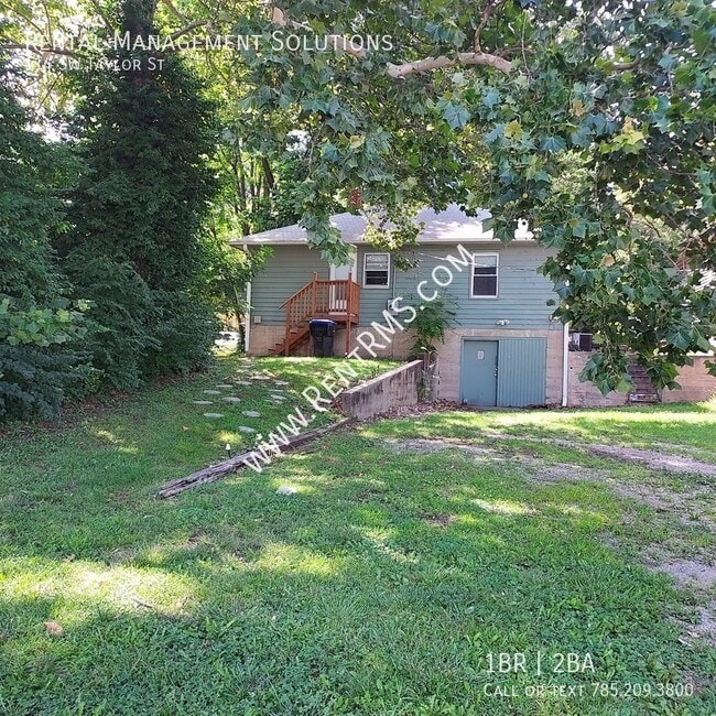 Photo - 114 SW Taylor St