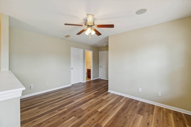 Photo - 9520 Mintworth Ave