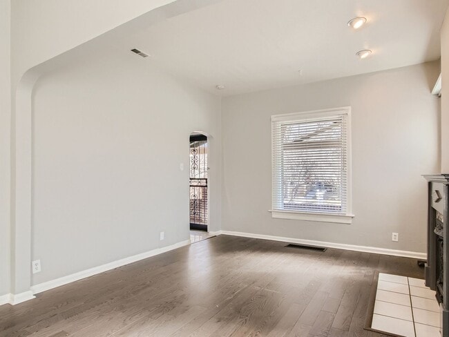 Photo - 445 N Washington St Unit 1