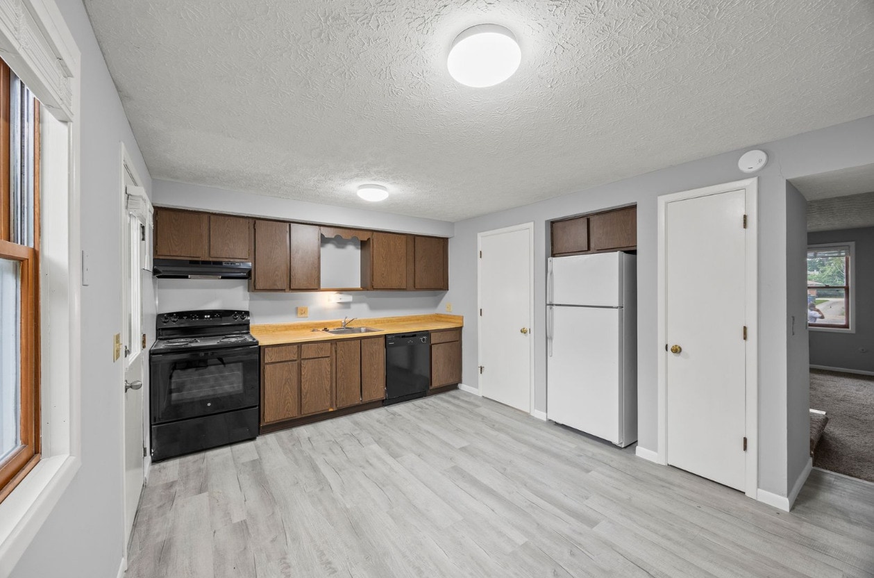 Photo - 1500-1508 Glenn Ave