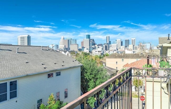 Photo - 3507 Jackson St