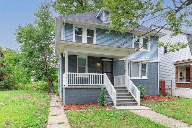 Photo - 120 Woodland St