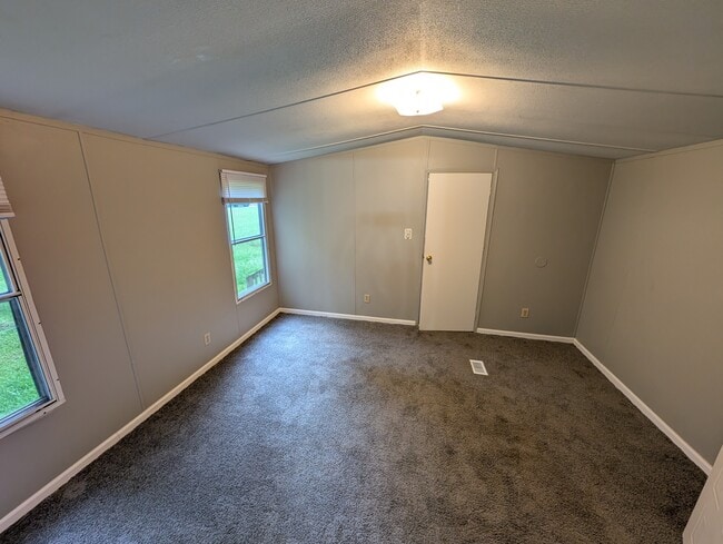 Photo - 135 Ransdell Ln