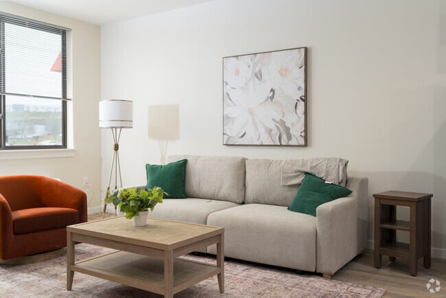 1BR, 1BA - 702SF - Living Room - Annex Apartments