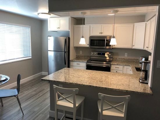 Open and bright floor plan - 1260 York St Unit 406