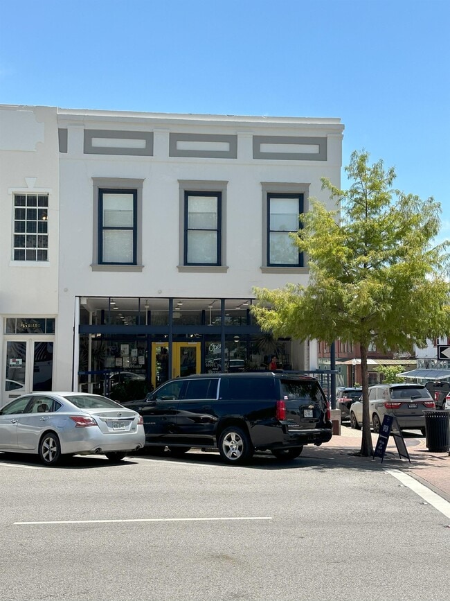 Photo - 102 E Alamo St Unit E