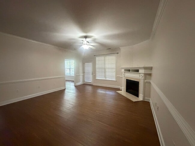 89-102 Gallery Dr.