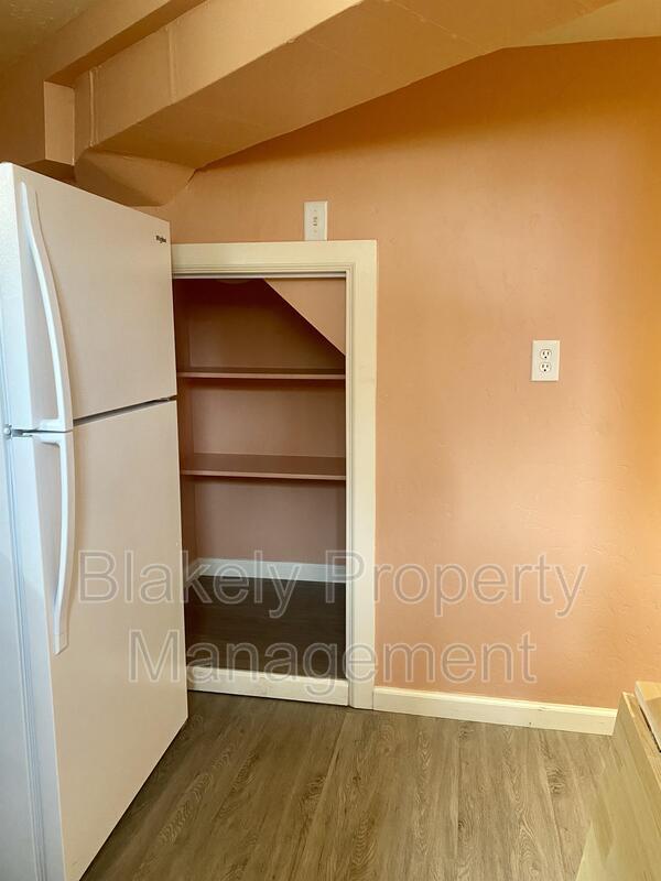 116 Fern St
