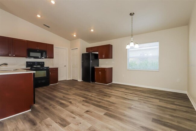 Photo - 5035 Belmont Park Ln