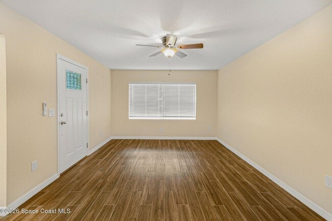 175 NW Valencia Rd