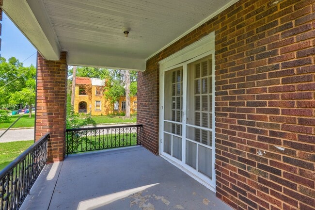 Building Photo - 1 Bed 1 Bath apartment in Okc close to Plaza District!