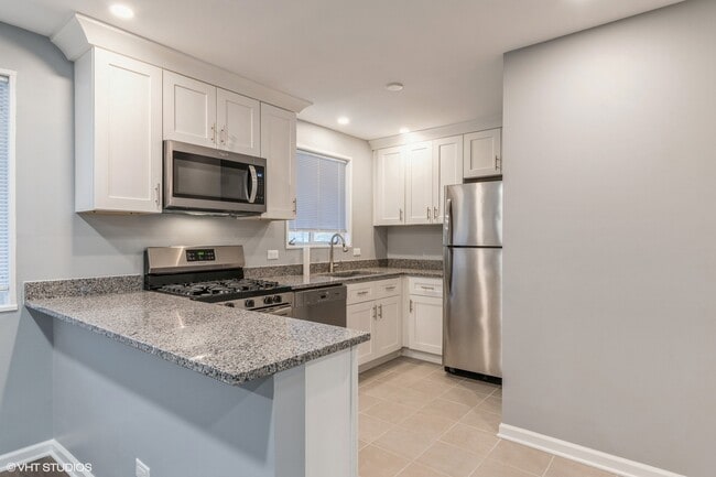 Photo - 1970 Green Bay Rd Unidad B-3