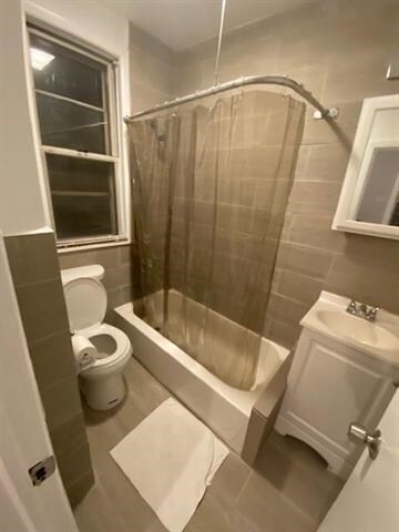 Photo - 72 W 13th St