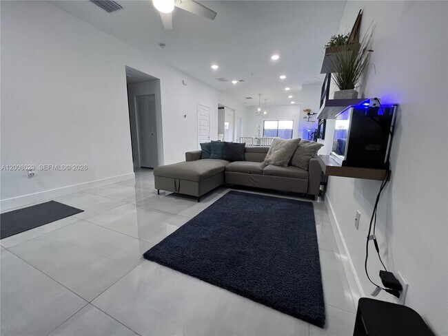 Photo - 7825 NW 104th Ave Unit 3