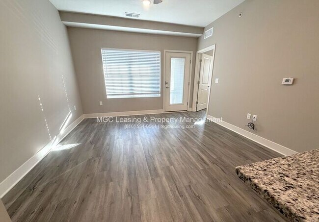 Photo - 1 Bedroom Luxury Apartment in the Northland of KCMO