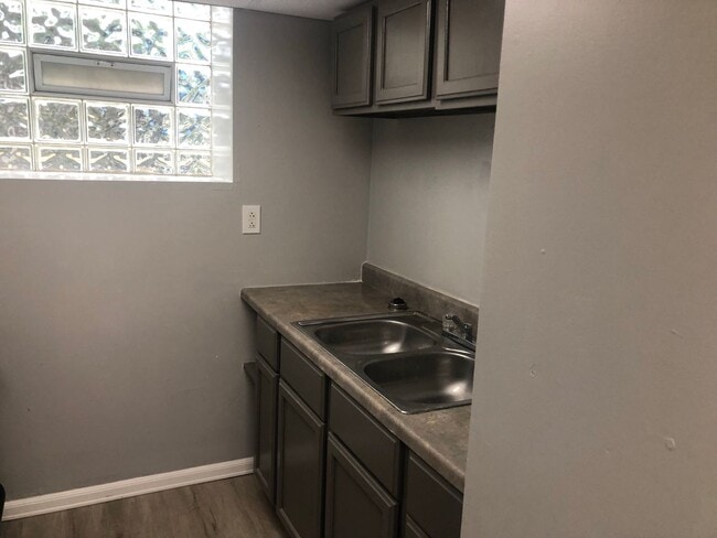 Photo - 125 Roup Ave Unit Apt. 4