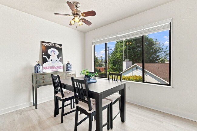 Photo - 9926 NE 116th St Unidad 302