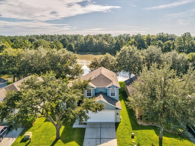 Photo - "Charming 3-Bed, 3-Bath Haven with 1810 Sq...