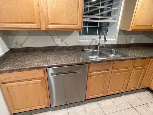 Photo - 221 E Nicoletti Dr Unit 221