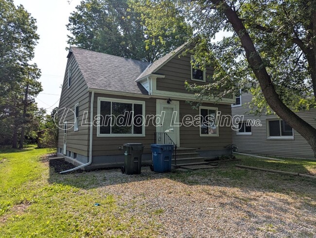 Spacious 4 Bedroom Home in Vermilion Near ... - Spacious 4 Bedroom Home in Vermilion Near ...