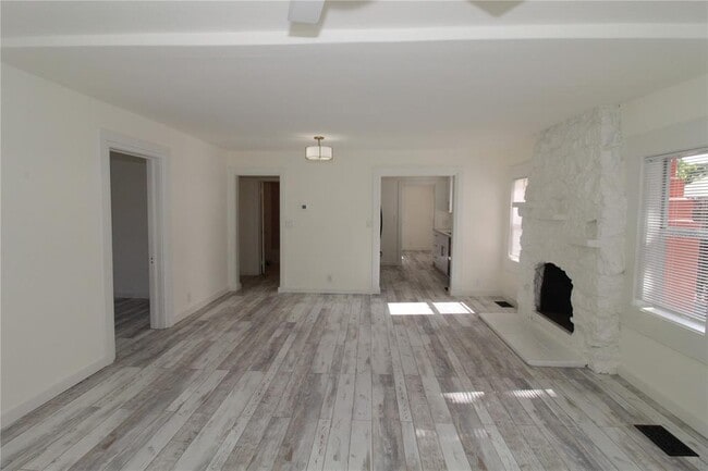 Photo - 5235 Calle De Costa Rica