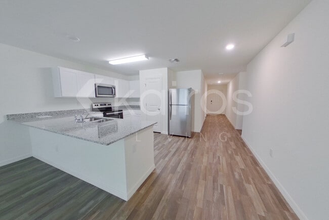 Photo - 1128 Hayes Ave S