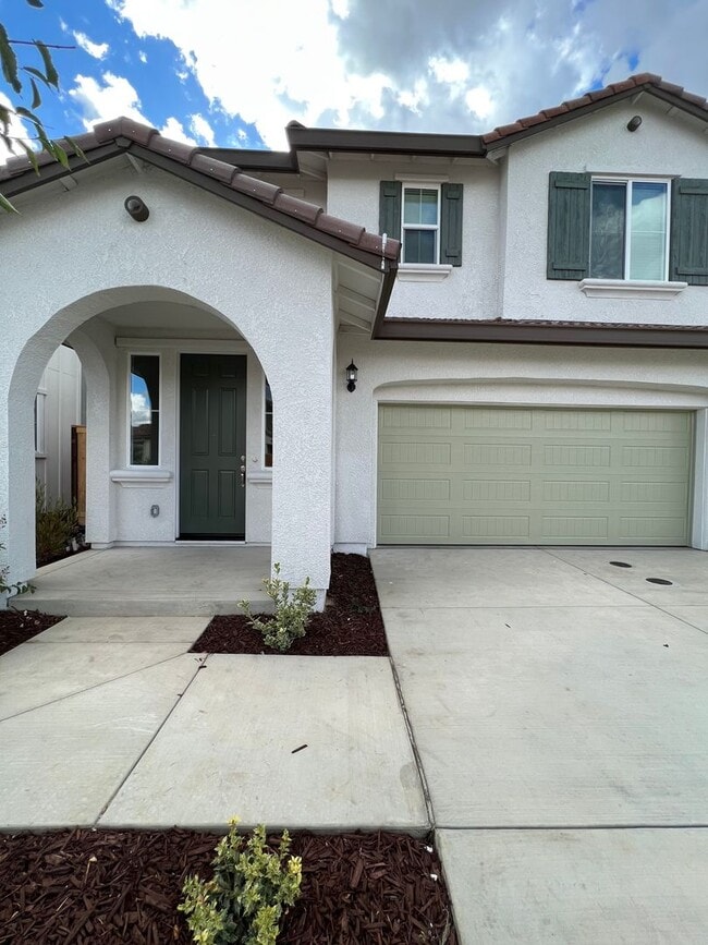 Photo - Newer 4 Bedroom Solar Home in Rocklin! Easy Access to I-80!