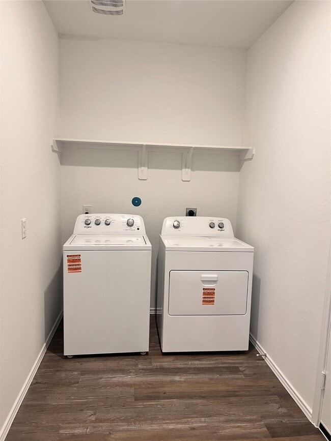 Building Photo - 522 Belle Spgs Ln